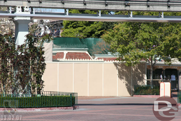 Now off to Disneyland, where the re-painting of the entrance gates continues