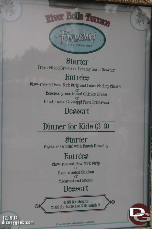 A look at what you get at the River Belle Terrace with the Fantasmic Dinner package.