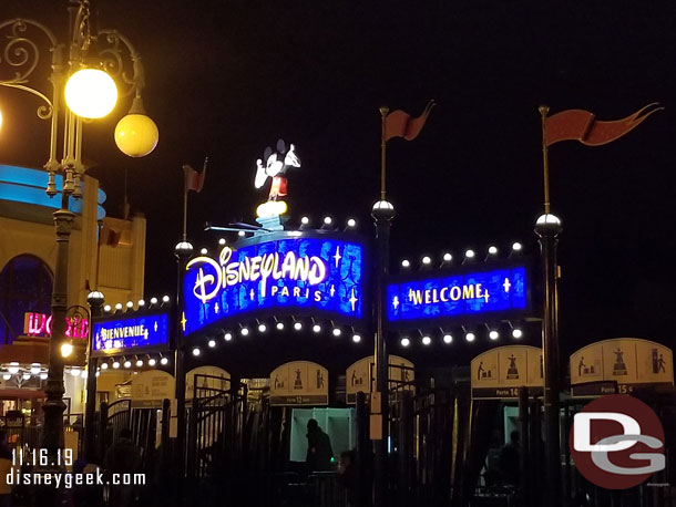 Arrived back at Disneyland Paris just after 6:00pm.