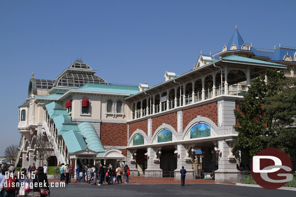 The Disneyland Resort Line Station.. time to head into the park.