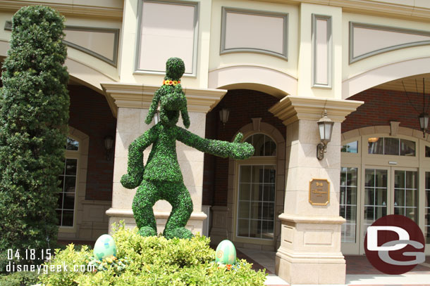 Goofy topiary