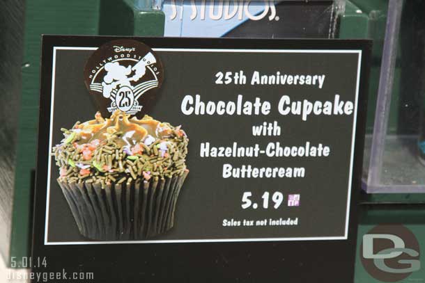A special cupcake for the 25th anniversary.