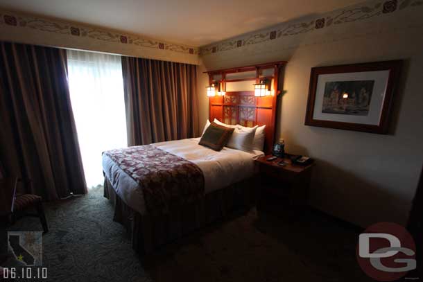 Grand Californian - Standard Bunk Bed Room - Room Overview