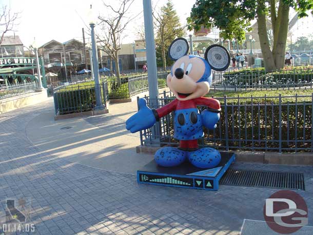 Rockin' Mickey by Mario Vaiana