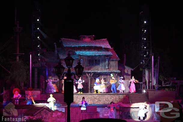 On nights when the Mark Twain is not available the characters run out on the stage.