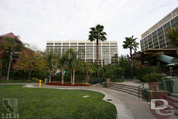 Turning around almost, you can see the Magic Tower (the lobby) in distance and the Dreams Tower to the right.