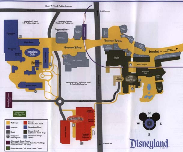 Let us start off with a scan of the resort map, the Disneyland hotel is on the far right hand side.