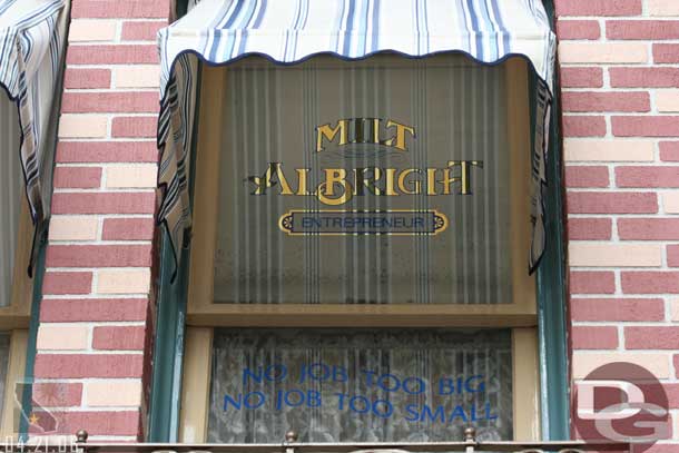 Location: Opera House <BR>
Inscription: Milt Albright - Entrepreneur - No Job Too Big - No Job Too Small<BR>
Information: Milt Albright - Holidayland and Magic Kingdom Club