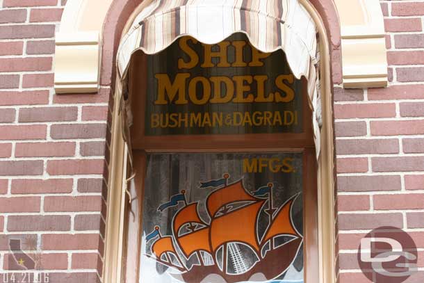 Location: Market House <BR>
Inscription: Ship Models - Busman & Dagradi - MFGS.<BR>
Information:  Bruce Bushman & Don Dagradi - Worked on several attractions and their original installation