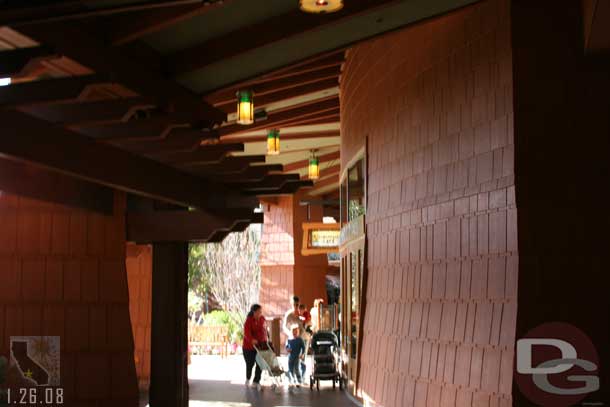 Back to the walking tour, turning left (where the people were a couple pages back) you see Storytellers Cafe on your right and the lobby dead ahead, the pool is now on the left.