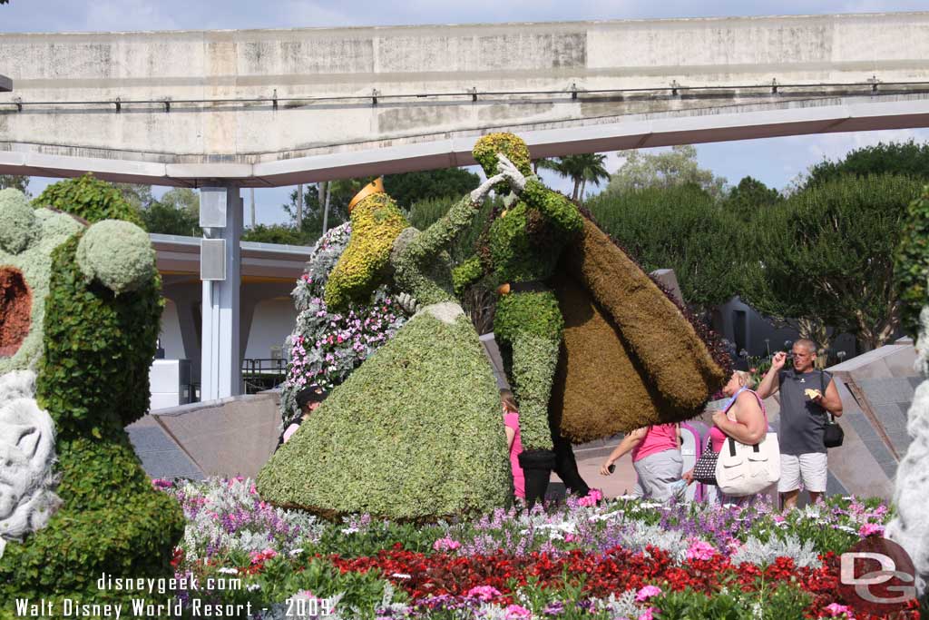 Epcot Flower & Garden - Entrance Topiaries