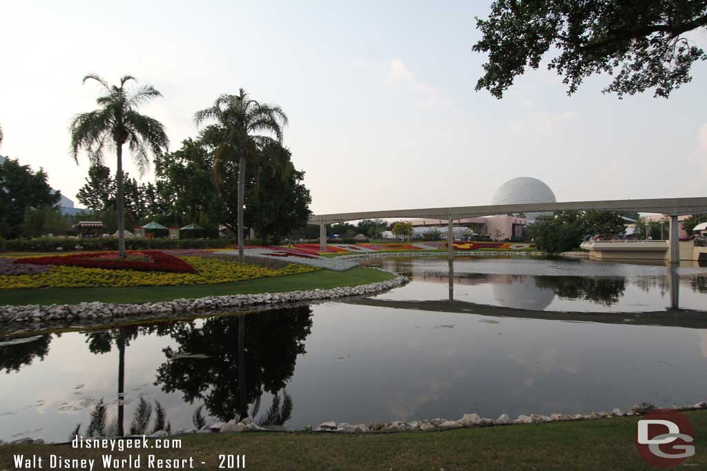 Epcot Flower & Garden - Flowerbeds