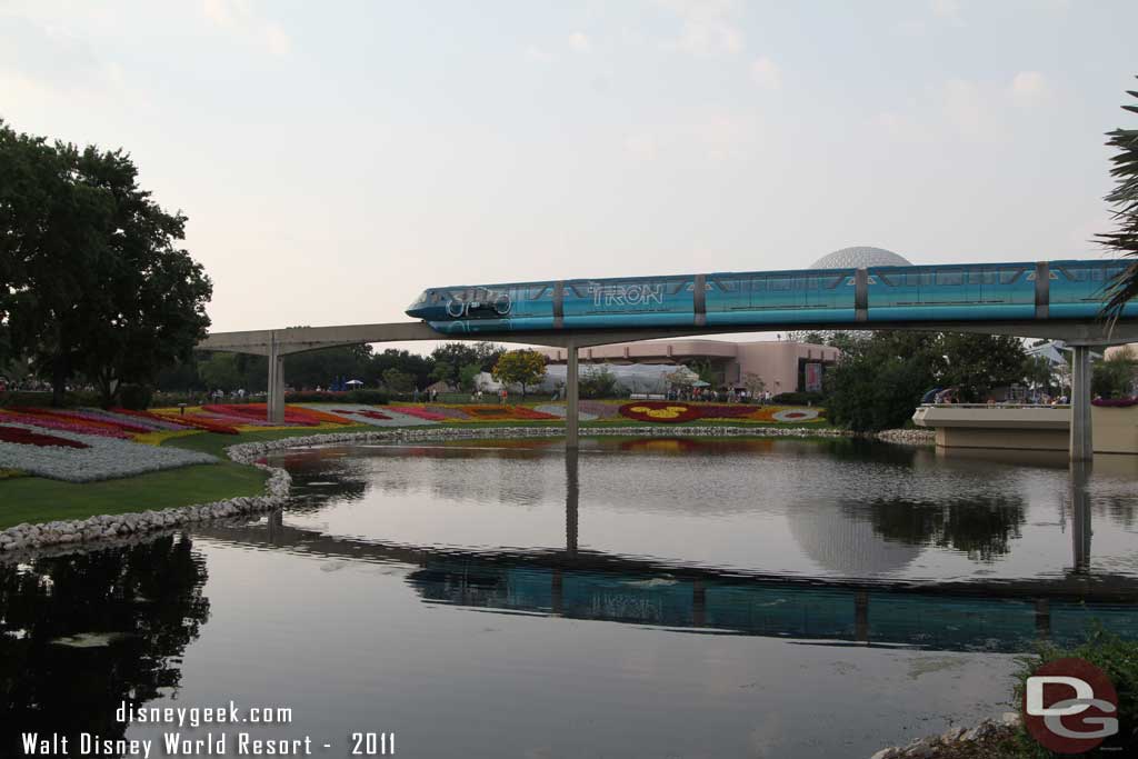 Epcot Flower & Garden - Flowerbeds