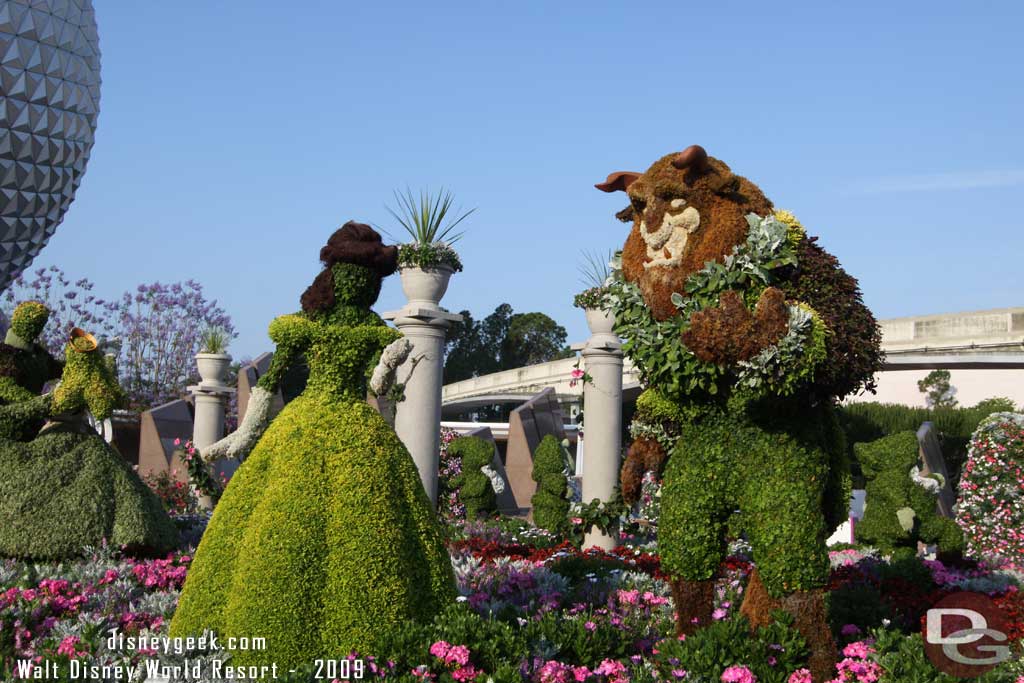 Epcot Flower & Garden - Beauty & the Beast