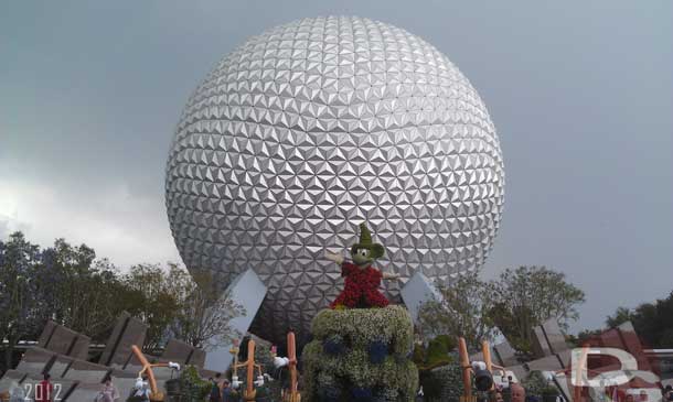 The main display as you entered the park featured Fantasia this year.