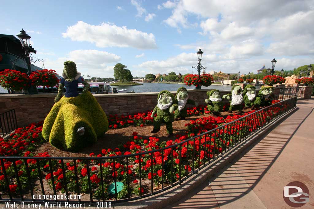 In 2008 the group was moved across World Showcase to near the German boat dock.