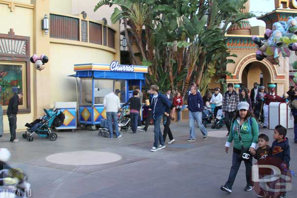 11.24.10 - The Palm trees on the Back Lot side of the plaza are gone too.