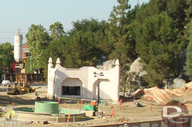 07.02.11 - Here is the pump house with the fountain in front.