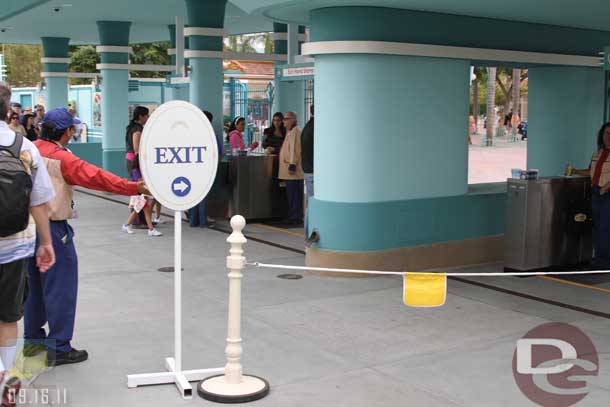09.16.11 - A sign, rope, and CM to try and direct guests to the exit so they do not clog up the entrance.