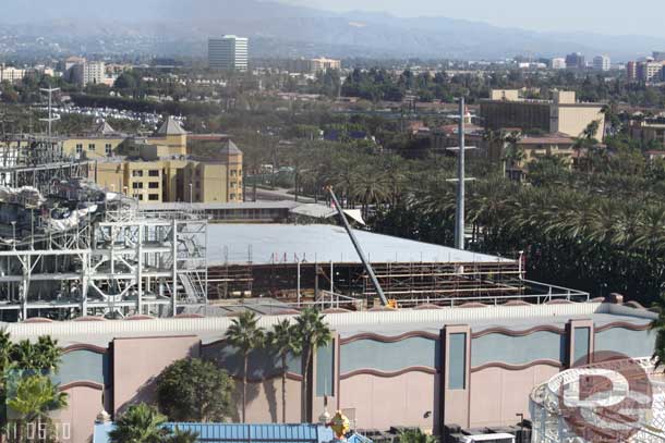 11.05.10 - Some new steel going up near the show building.