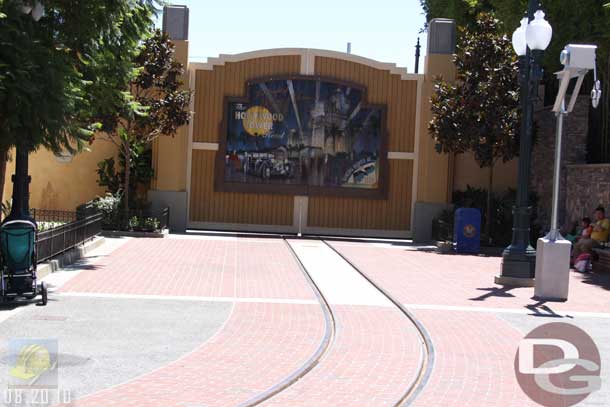 8.20.10 - The new gates are in and what I think will be a Red Car stop is set up (through the gate backstage is the barn/garage for the Red Cars), also notice the wig wag on the right