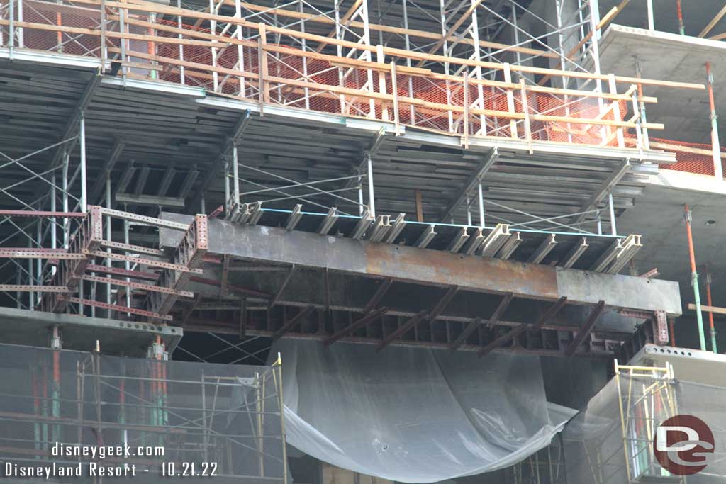 10.21.22 - A closer look at the overhang on the 7th floor