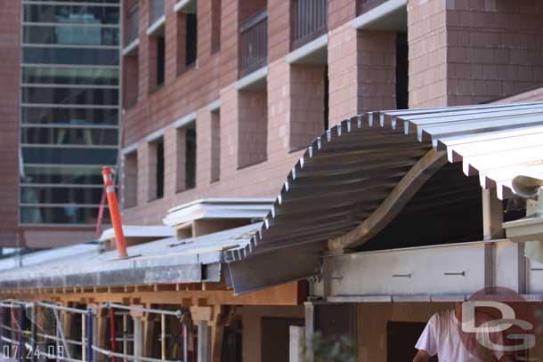 7.24.09 - The covered walkway/arcade