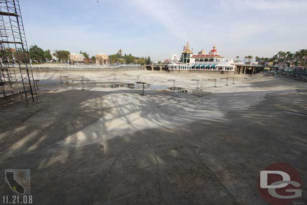 11.21.08 - A wide shot of the drained bay