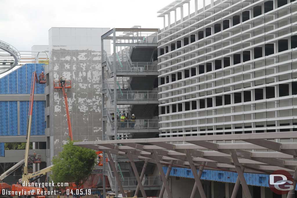 04.05.19 - A team working on the fair staircase