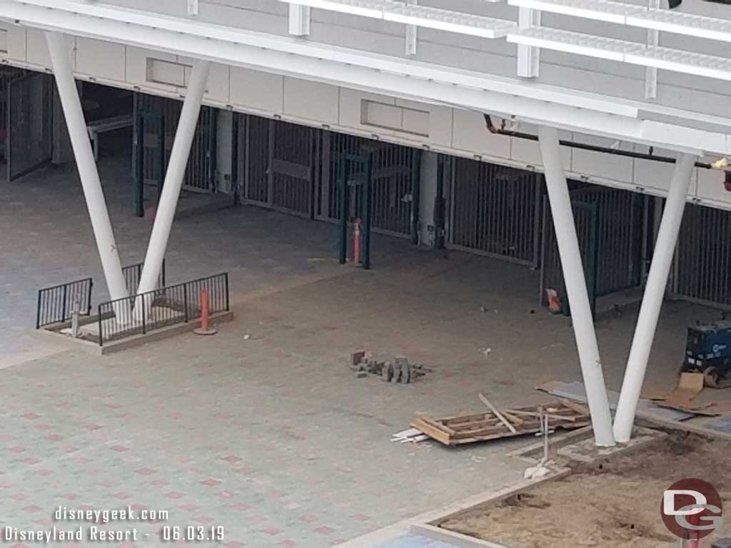 06.03.19 - Fencing going in around the support columns and the gates at the bag check.