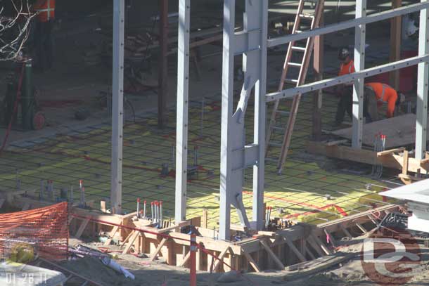 01.28.11 - Looks like they are about ready to pour the rest of the floor.