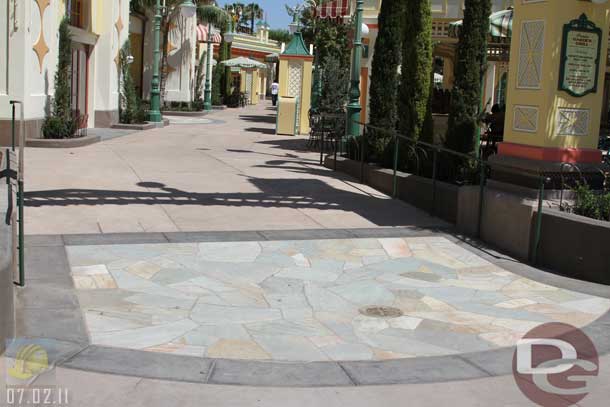 07.02.11 - The Imagineers brought a lot of detail into the area.  Just look at the ground with the different types of concrete and stone.