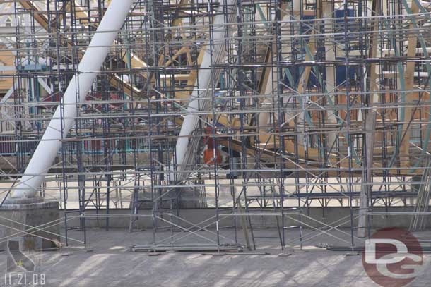 11.21.08 - A close up shot of the Sun Wheel scaffolding from the far side of the Bay.