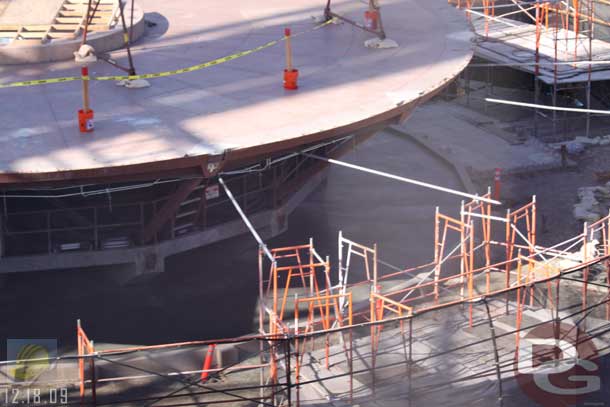 12.18.09 - It looks like the inner ring of concrete has been poured