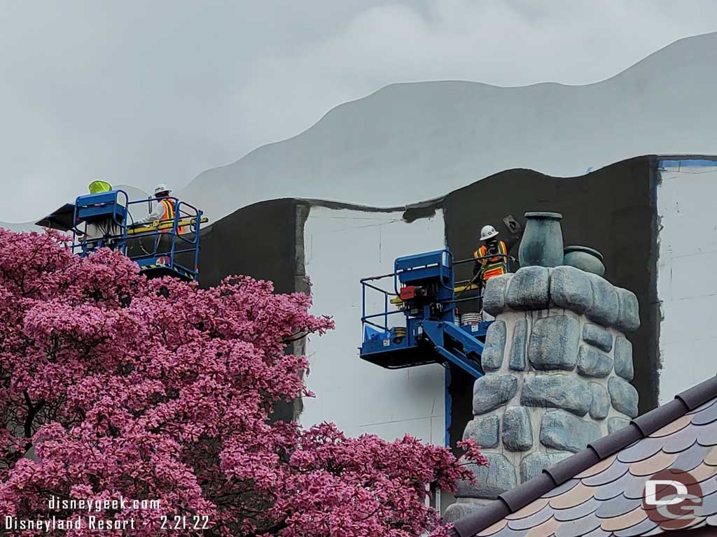 2.21.22 - A closer look at the team applying a coating to the hills.