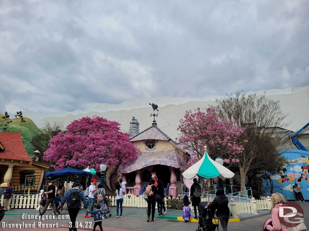 3.04.22 - A wider view toward Minnie's House