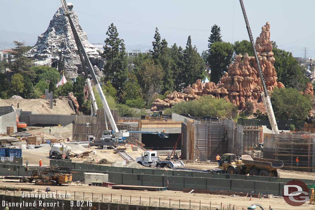 9.02.16 - More concrete walls taking shape in the center of the site.