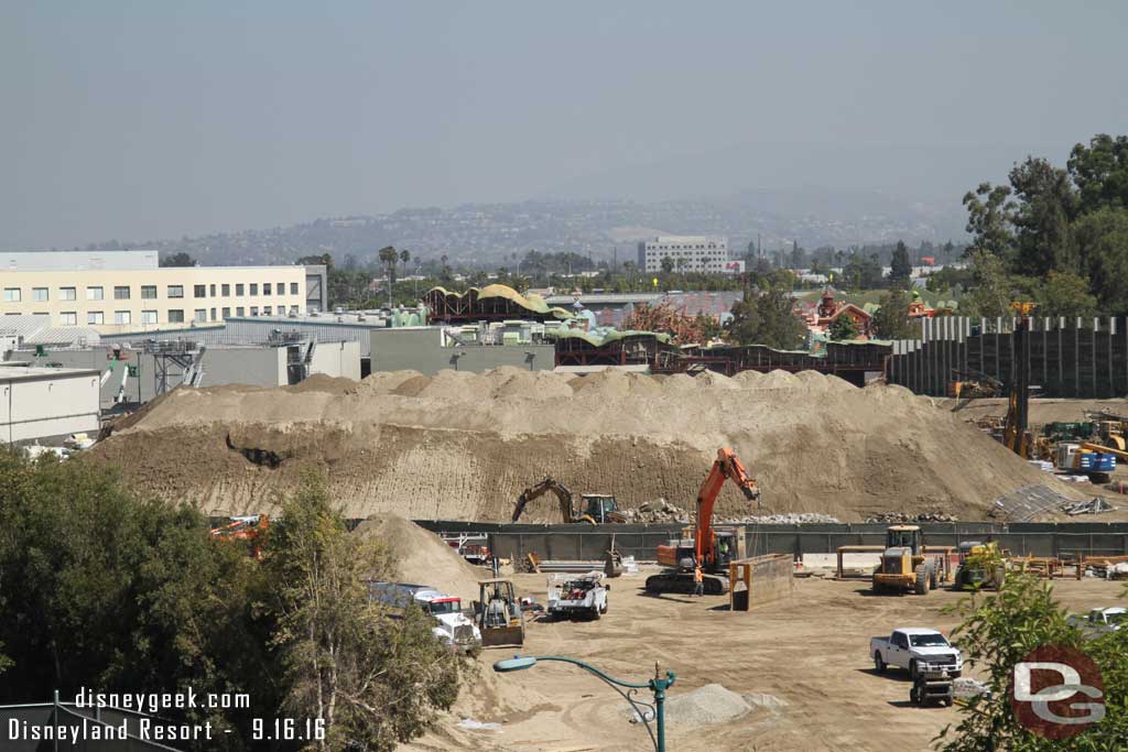 9.16.16 - Starting on the left/north side the mound of dirt grew slightly since last visit with some fresh piles of dirt on top.