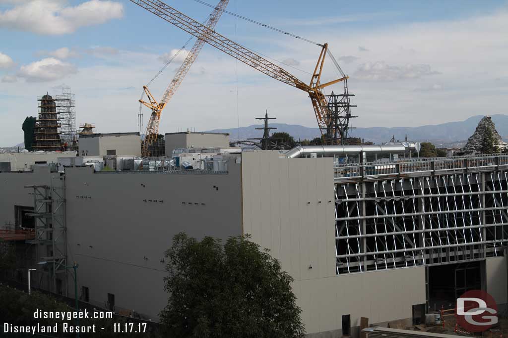 11.17.17 - The exterior panel installation has moved to the last side of the building now. The Disneyland Drive side is complete.