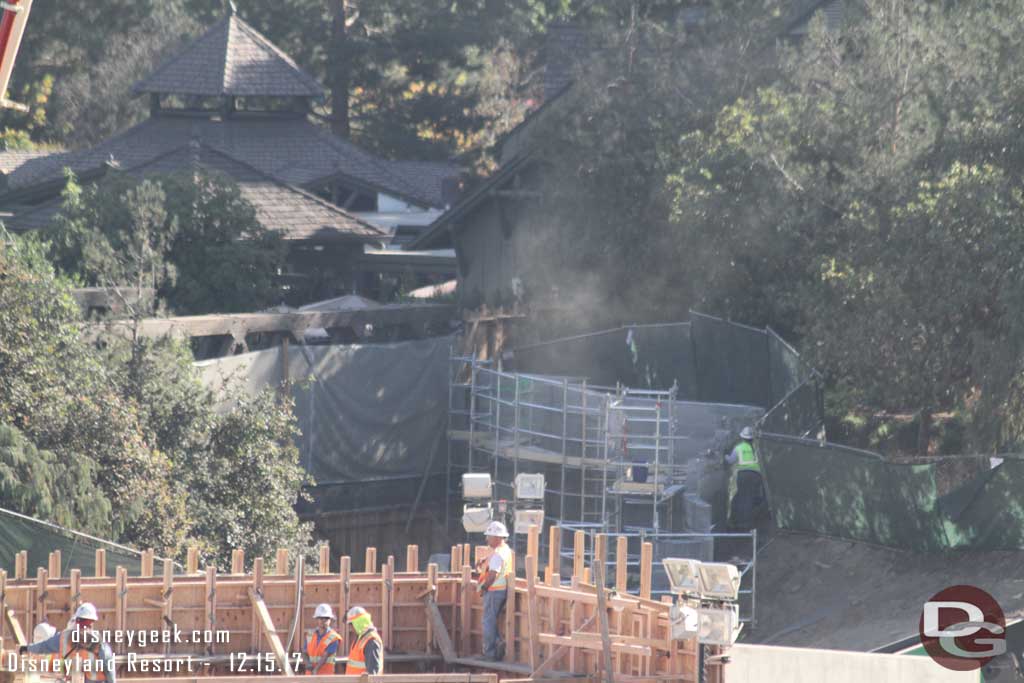 12.15.17 - Scaffolding up as they work on the wall by the entrance.