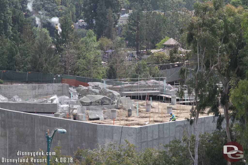04.06.18 - Mesh is being installed and rocks formed on the park side of the tunnel structure.