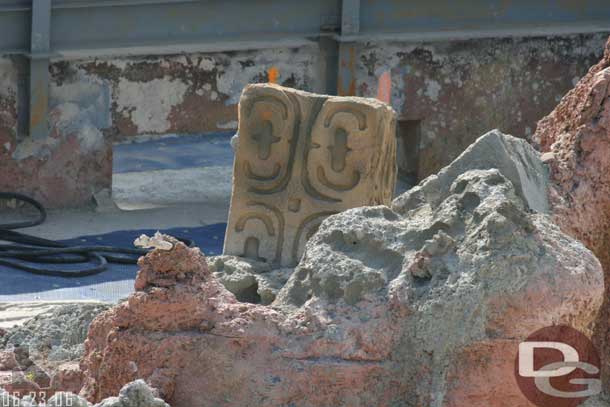 06.23.06 - Some close up shots of the new rockwork and some props..