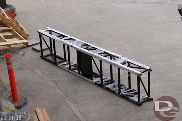 8.21.09 - Wonder if this is the truss for the equipment that will be raised/lowered in the box