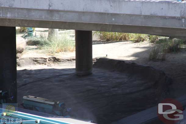 9.18.09 - Looks like the dirt has been cleared/leveled on the other side of Screamin.