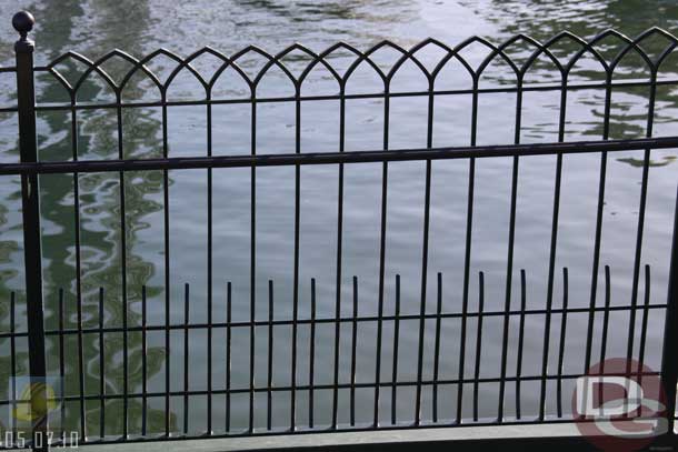 5.07.10 - A lower set of rods has been added to the railing along the water.. guess to keep things out of the water