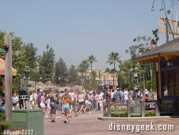 Taken - Sunday 8/25  - 12:36pm - Just showing the walkway, strange to see alot of people and it not being the end of the parade or something.