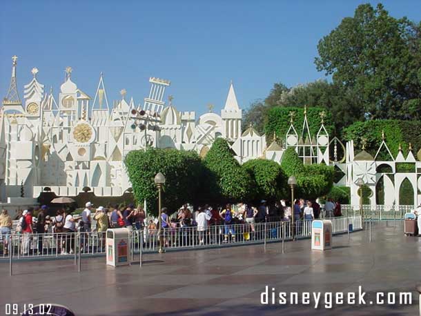 Taken - Friday 9/13 - 3:41pm - Small World, one of the longer looking lines of the day.