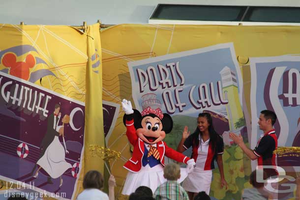 The Disney Characters were introduced and came to the stage.