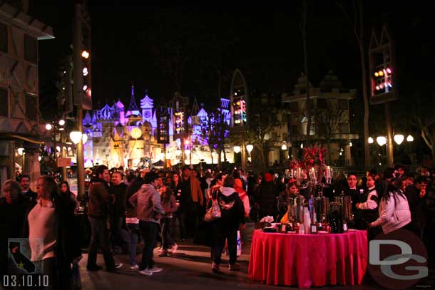 A look at the Small World Mall which had several photo ops (looking at this picture it looks crowded but in reality it was not that bad but due to the photo ops and people standing around it looks crowded)