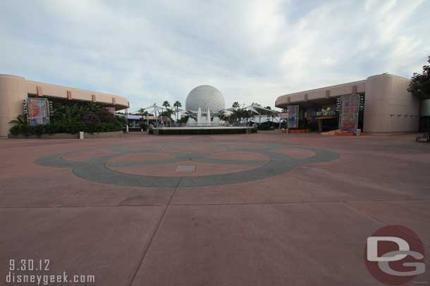 For more pictures from the park you can check out my posting in the WDW update, but for now on to the D23 event.